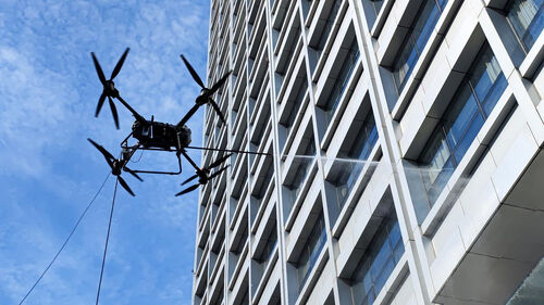 tin tức mới nhất về công ty MYUAV FC30X máy bay không người lái làm sạch ở độ cao 120 mét