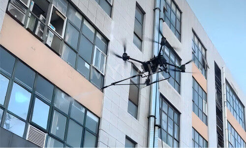 tin tức mới nhất về công ty MYUAV FC Máy bay không người lái làm sạch không gian đôi: Ngôi sao ổn định của các hoạt động giặt tòa nhà