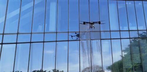 tin tức mới nhất về công ty Ứng dụng thực tế UAV MYUAV: làm sạch hiệu quả tường rèm Tòa nhà Hanjing Thâm Quyến