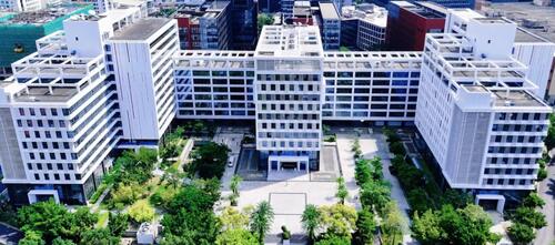 tin tức mới nhất về công ty Vệ sinh mặt ngoài tại Cảng Thông tin Tsinghua Unisplendour: Một bước tiến tới tiêu chuẩn hóa hoạt động trên cao
