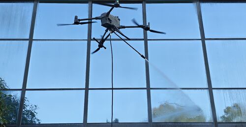 tin tức mới nhất về công ty Nâng cấp mới. MyUAV 6th Generation Cleaner mang lại trải nghiệm làm sạch tường rèm sạch hơn và thân thiện với môi trường hơn.